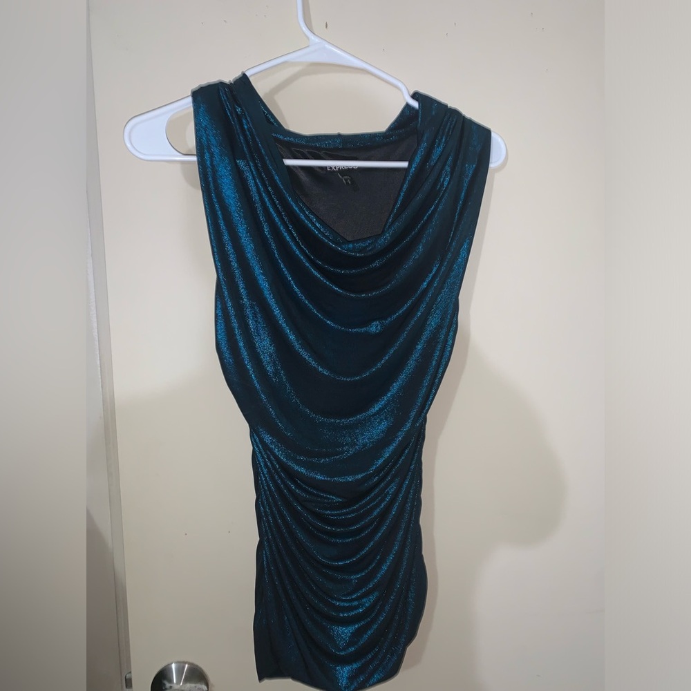 Blouse with no sleeves